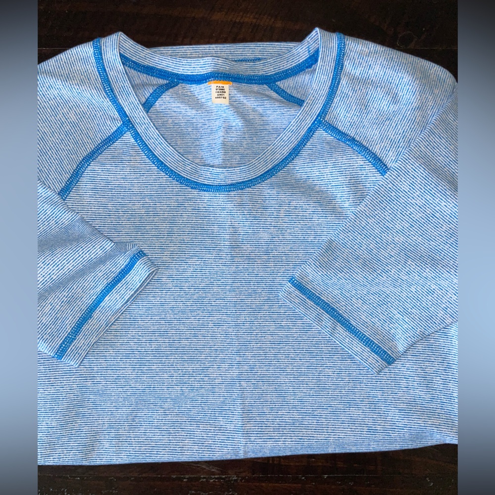 Lucy active shirt